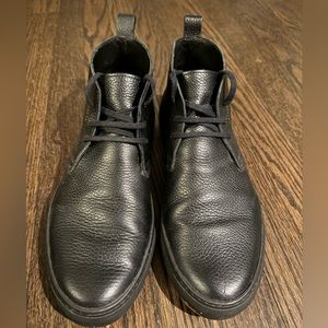 Axel Arigato Black leather Chukka